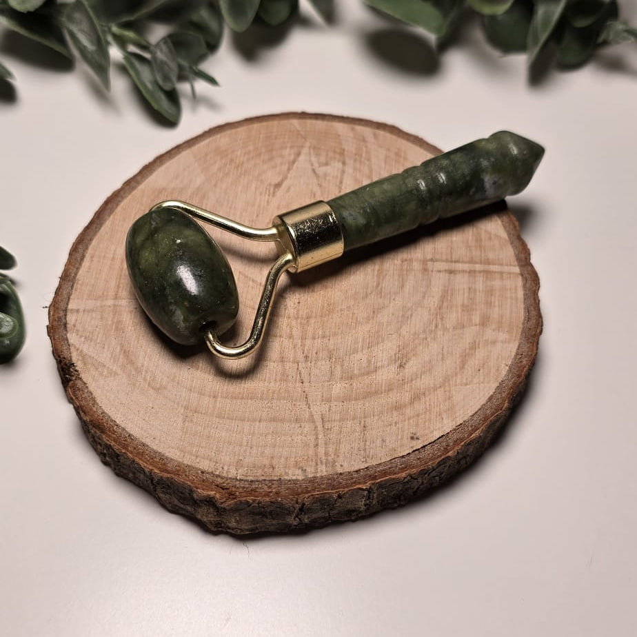 Rodillo Facial pequeño jade