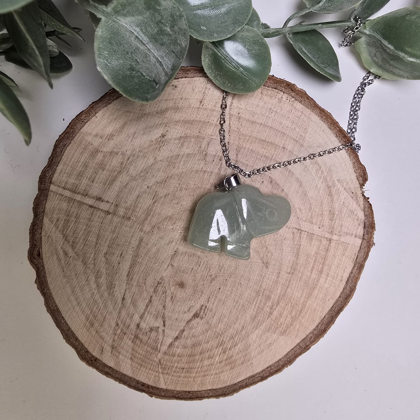 COLGANTE DE JADE