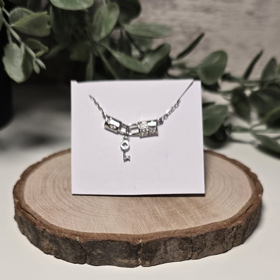 Collar llave y candado