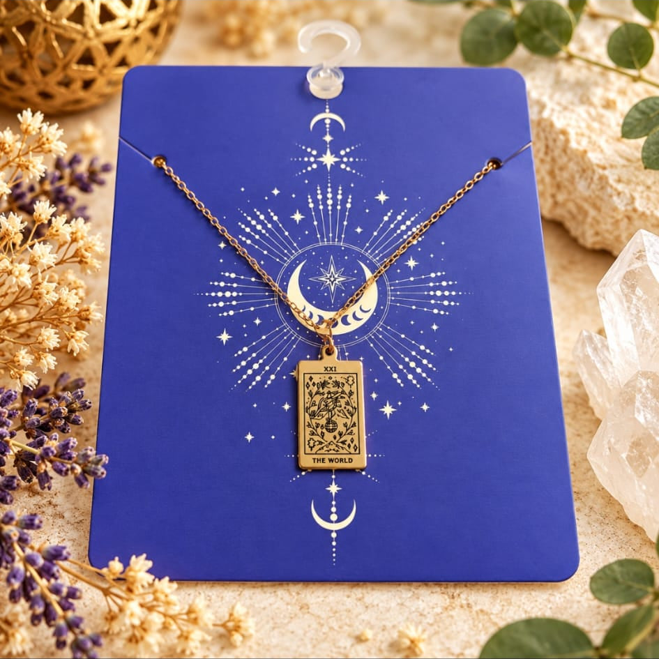 Collar carta de tarot " el mundo"