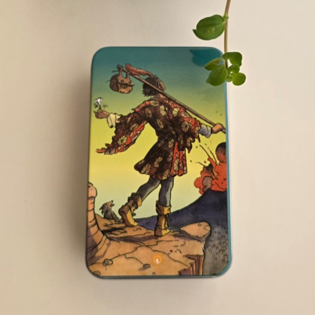 Tarot bordes dorados + Caja de lata Consagrados