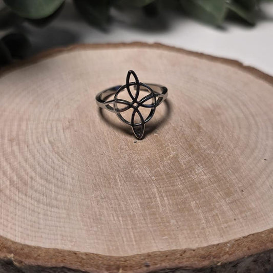 Anillo  de Nudo de Bruja
