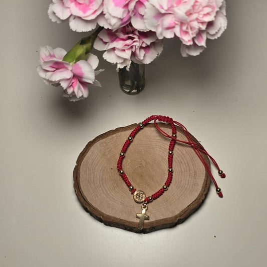 Pulsera de hilo rojo